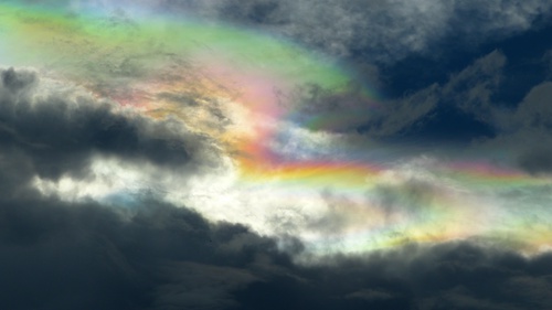 irridiscence cloud