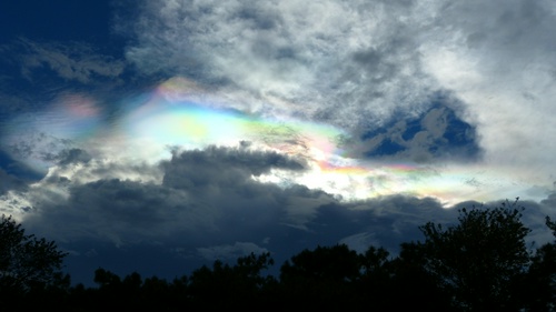 irridiscence cloud